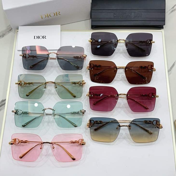 Picture of Dior Sunglasses _SKUfw76771643fw